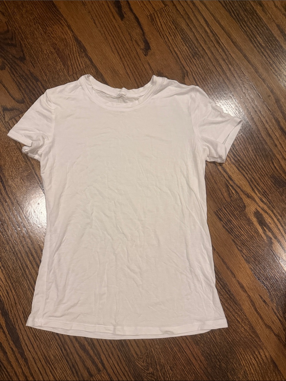ALO Yoga White Short Sleeve Crew Tee